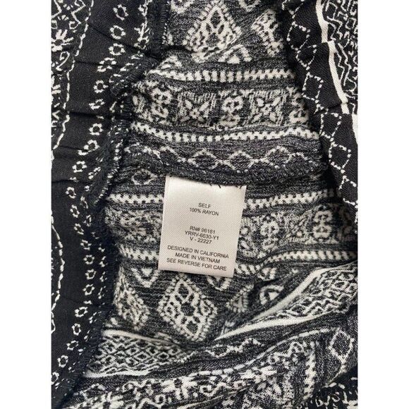 BeBop Shorts Juniors' XS Black White Pockets Comfort Soft Faux-Drawstring NEW - Picture 6 of 12